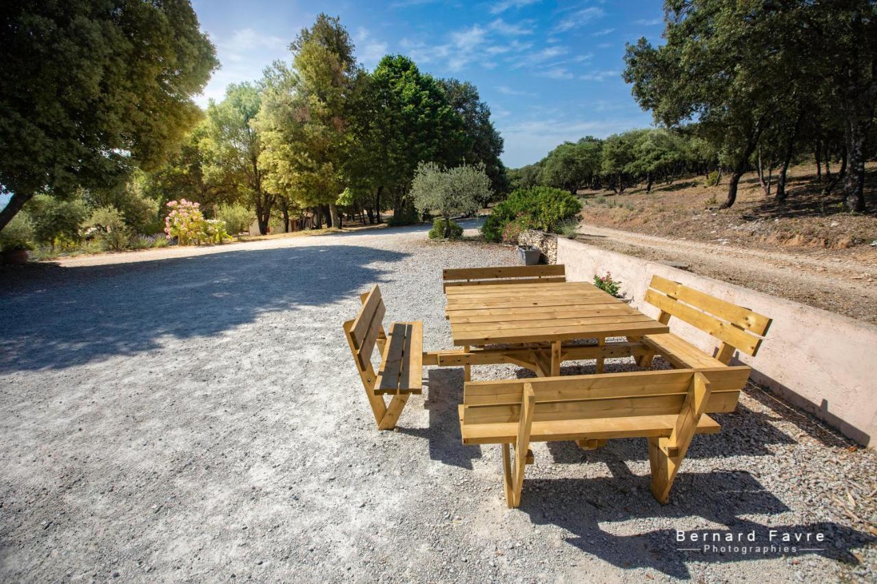 Mas Saint Antoine Villa Bourg-Saint-Andeol Bagian luar foto