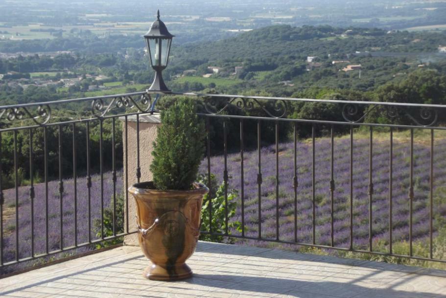 Mas Saint Antoine Villa Bourg-Saint-Andeol Bagian luar foto