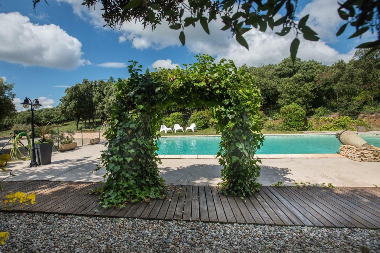 Mas Saint Antoine Villa Bourg-Saint-Andeol Bagian luar foto